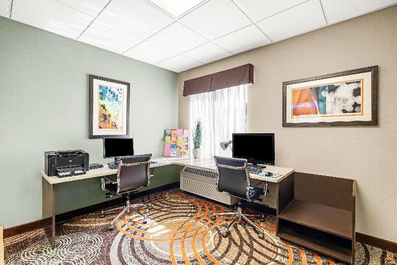 Best Western Maple City Inn image