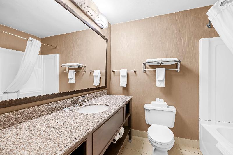 Best Western Maple City Inn image