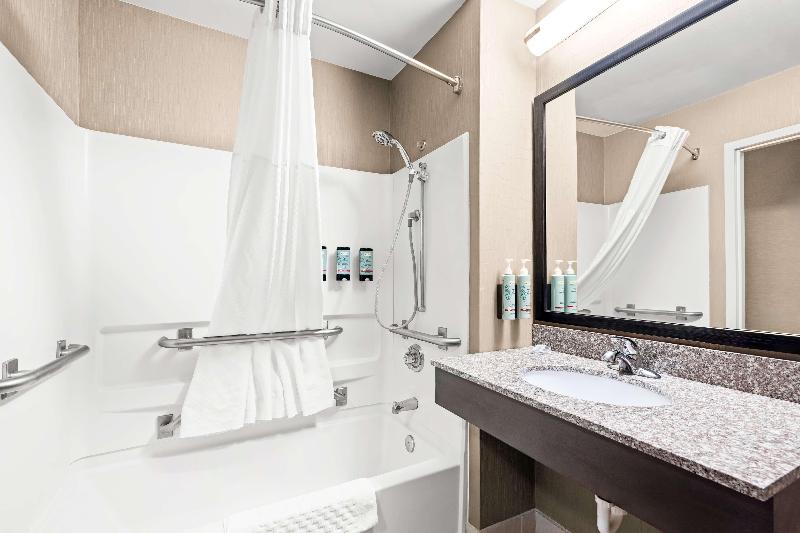 Best Western Maple City Inn image
