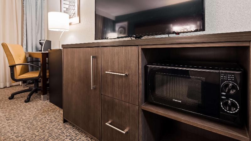 Best Western Maple City Inn image