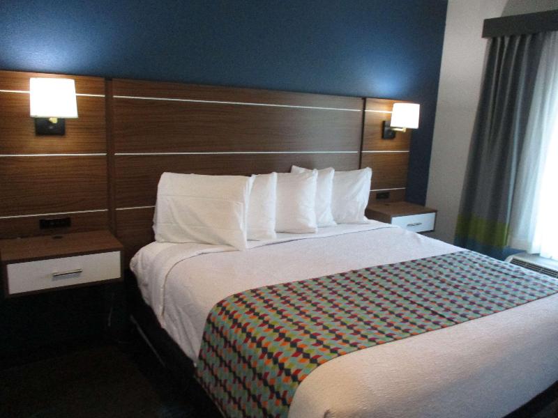 Best Western Plus Coweta's 1st Hotel image