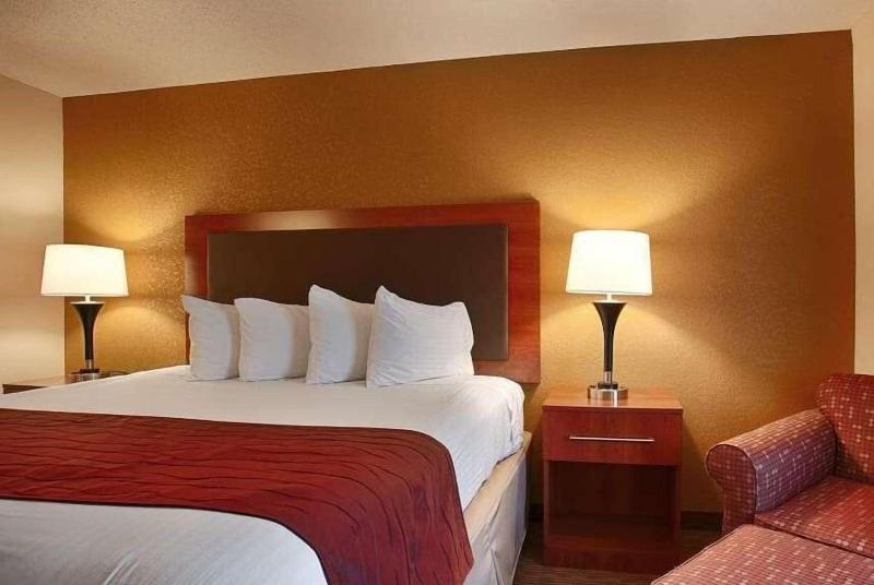 Days Inn By Wyndham Indiana Pa Near Iup image