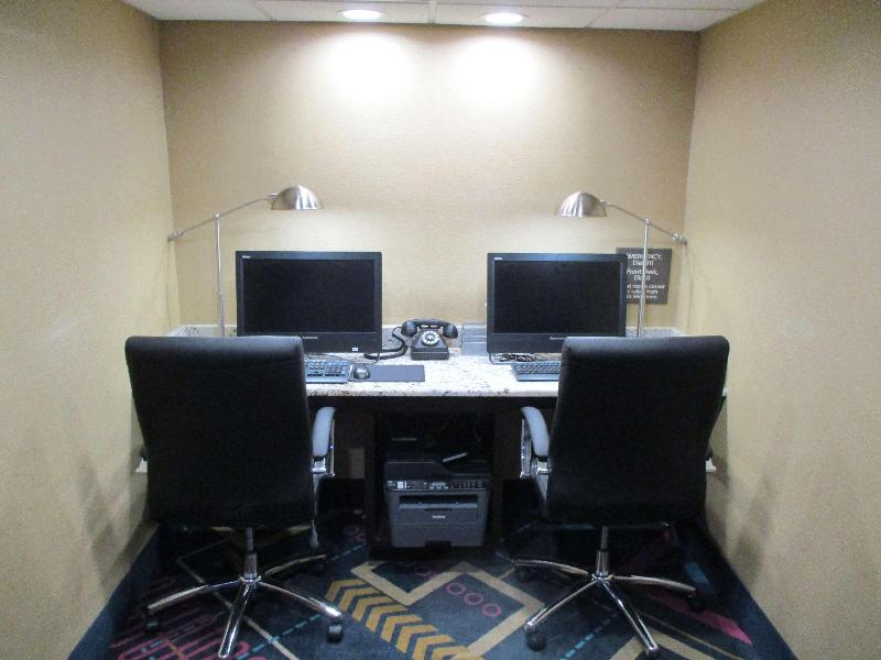 Best Western Plus Lake Jackson Inn & Suites image