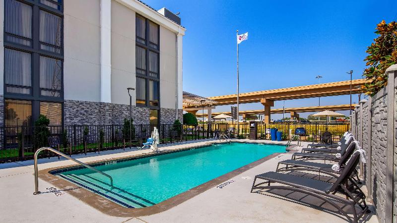 Best Western Plus Lake Jackson Inn & Suites image