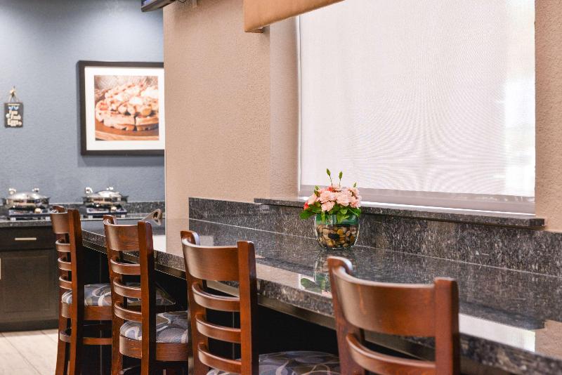 Best Western Plus Lake Jackson Inn & Suites image