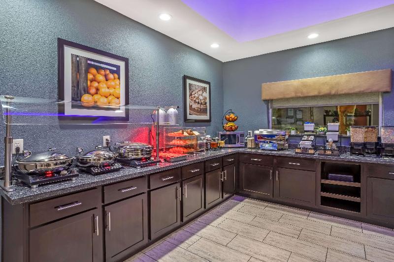 Best Western Plus Lake Jackson Inn & Suites image