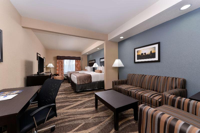 Best Western Plus Lake Jackson Inn & Suites image