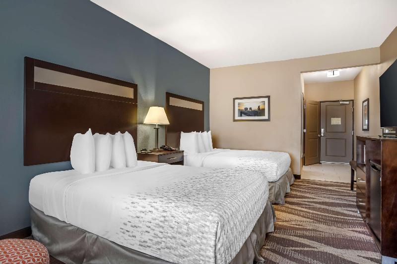 Best Western Plus Lake Jackson Inn & Suites image