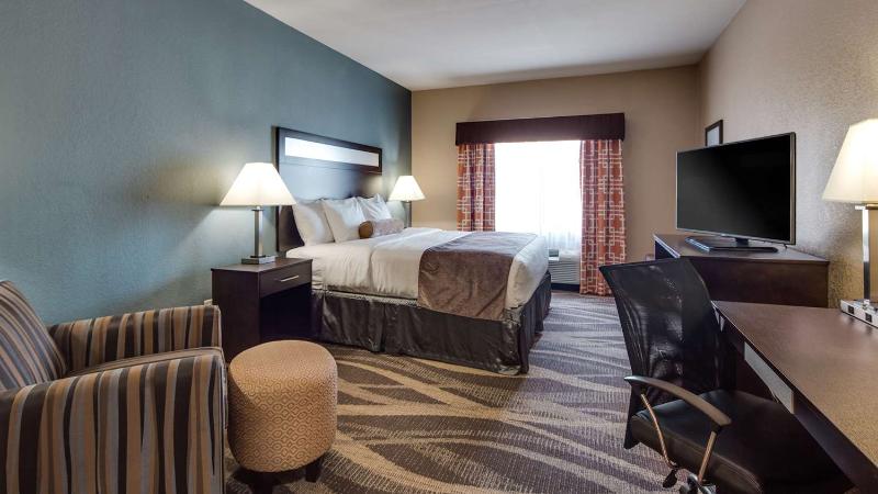 Best Western Plus Lake Jackson Inn & Suites image
