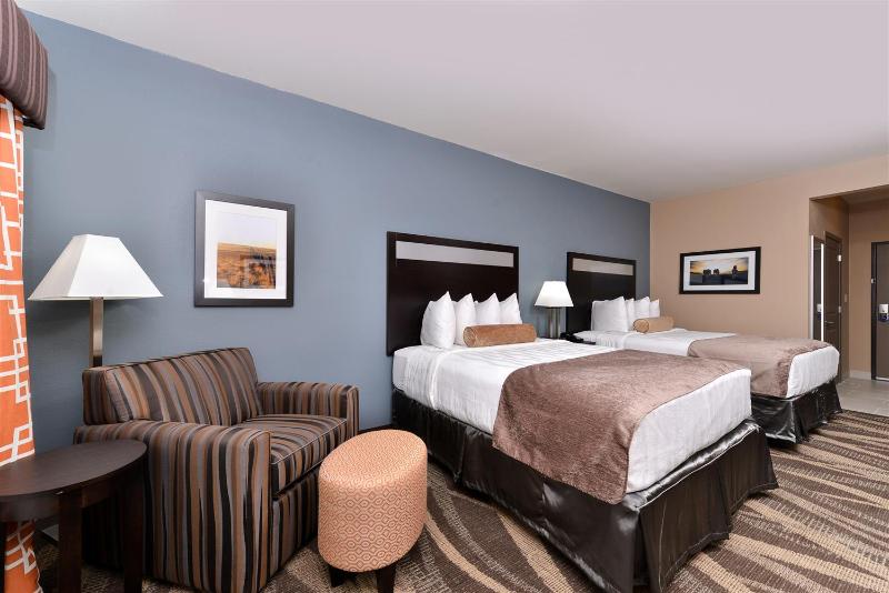 Best Western Plus Lake Jackson Inn & Suites image