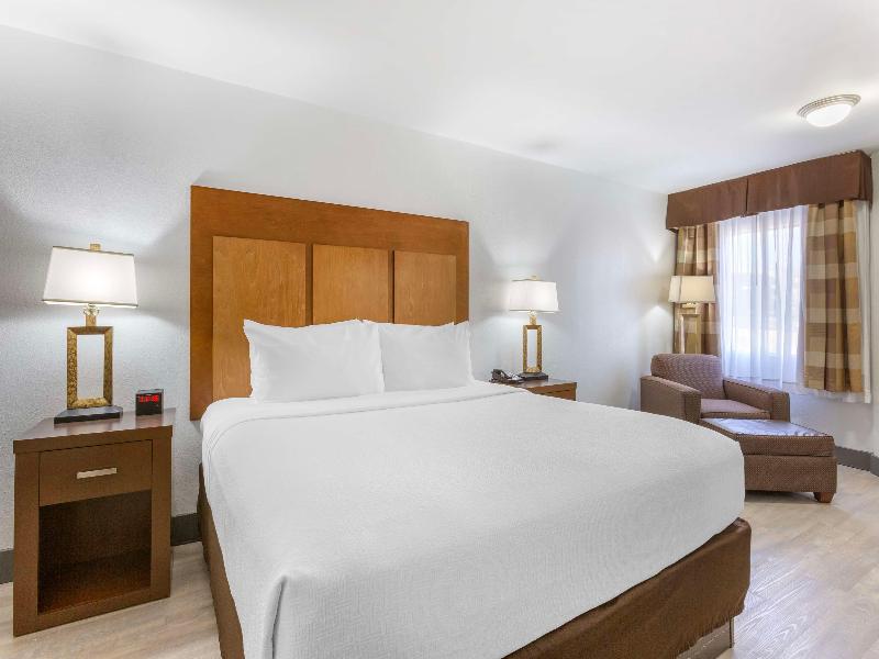 Best Western Plus El Paso Airport Hotel & Conferen image