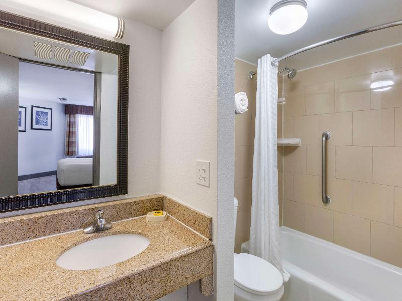 Best Western Plus El Paso Airport Hotel & Conferen image