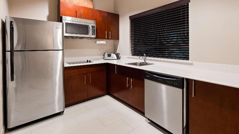 Best Western Plus Spring Inn & Suites image