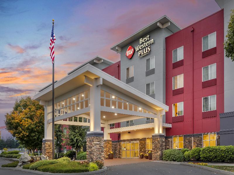 Best Western Plus Arlington/Marysville image