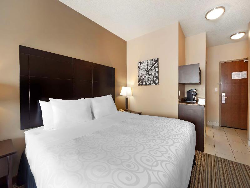Best Western Plus Peace River Hotel & Suites image