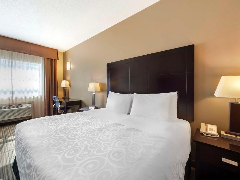 Best Western Plus Peace River Hotel & Suites image