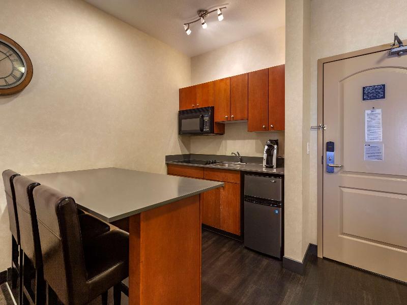 Best Western Plus Meridian Hotel image