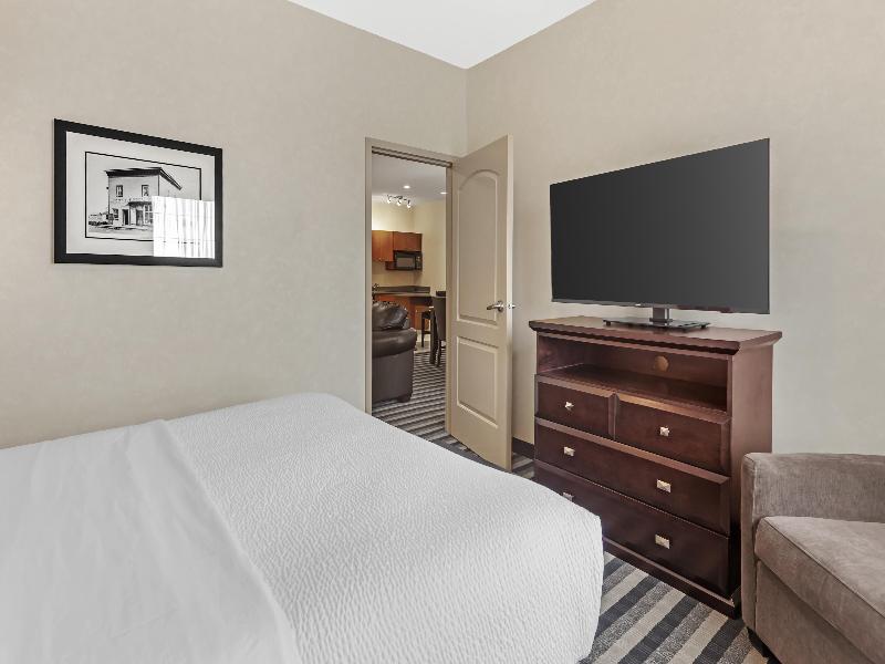 Best Western Plus Meridian Hotel image