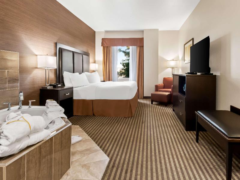 Best Western Plus Fergus Hotel image