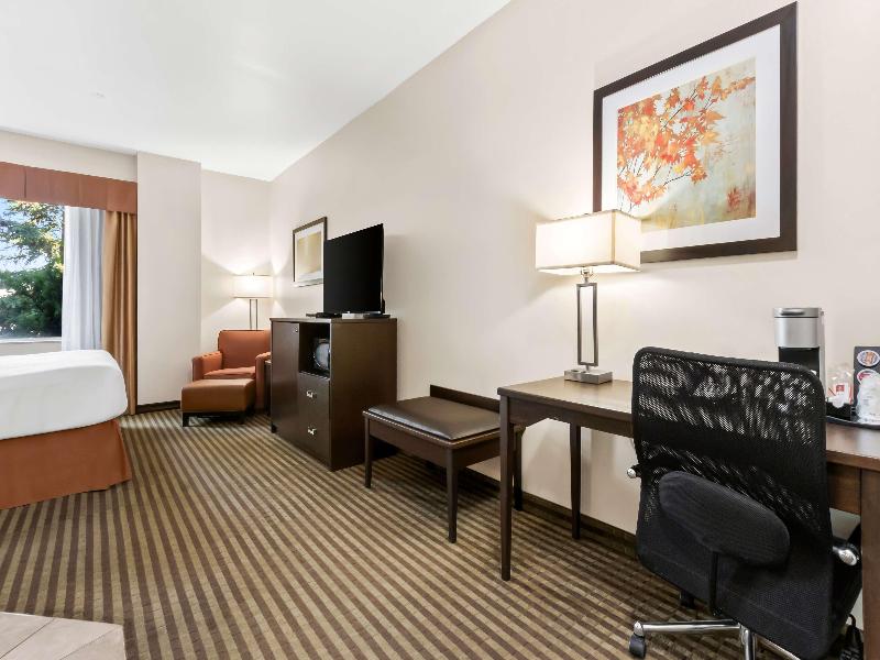 Best Western Plus Fergus Hotel image