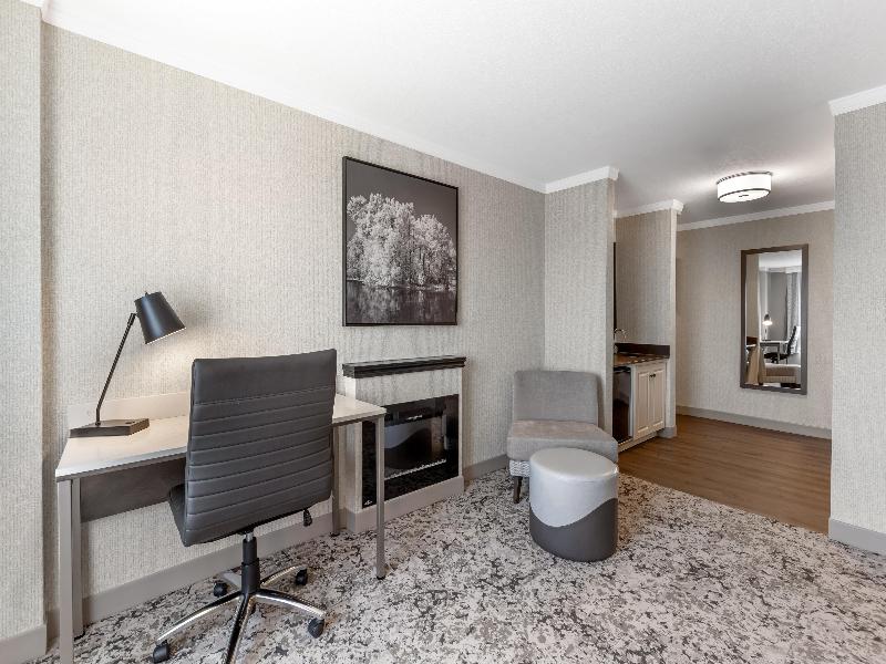 Best Western Plus The Arden Park Hotel image