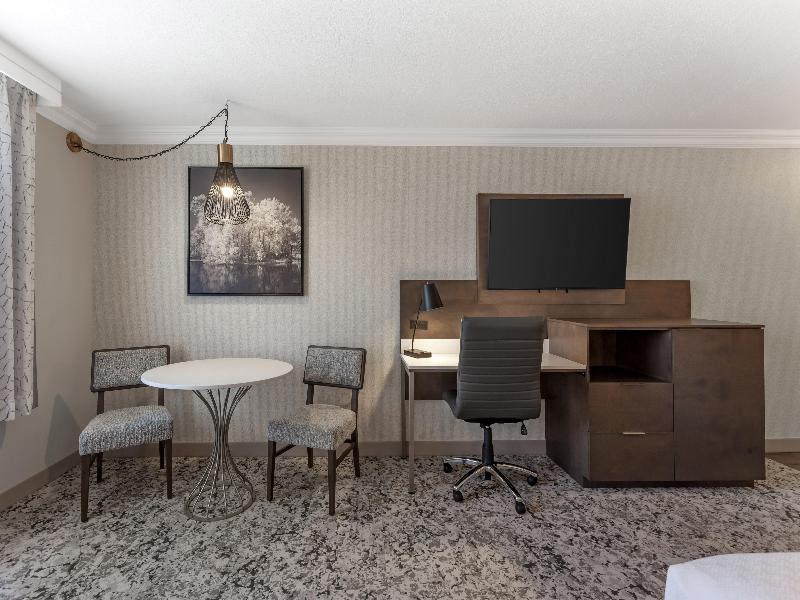 Best Western Plus The Arden Park Hotel image