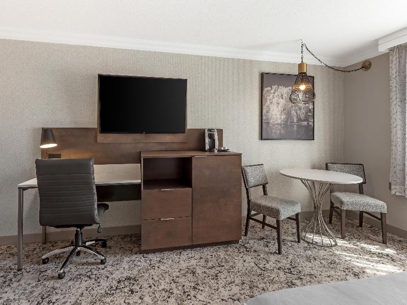 Best Western Plus The Arden Park Hotel image