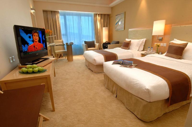 DOUBLE DELUXE QUEEN BED