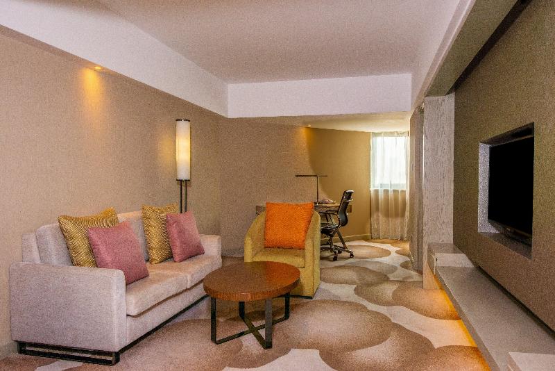 Holiday Inn Kunming City Centre image