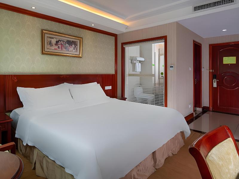 The Sungshan Lake of Vienna Hotel image