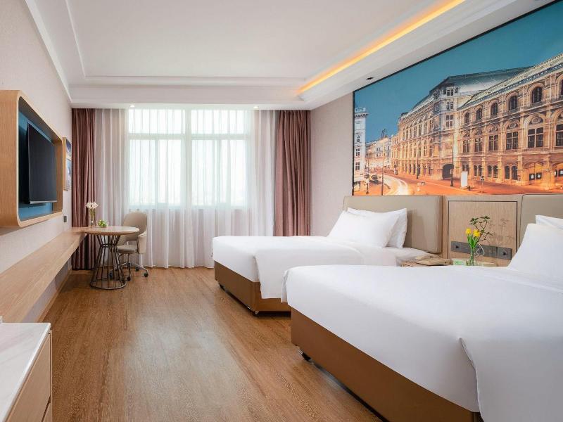 The Sungshan Lake of Vienna Hotel image