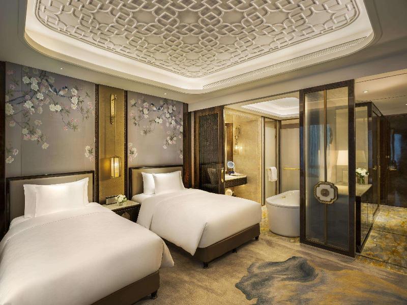 Wanda Reign Chengdu image