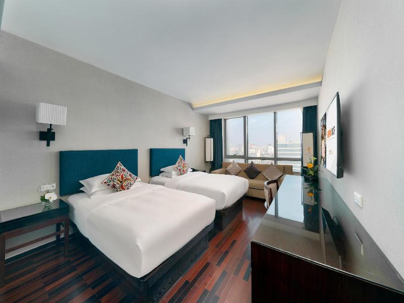 DOUBLE SUPERIOR QUEEN BED