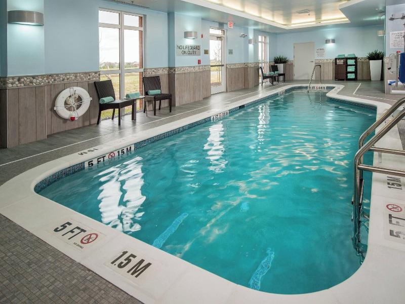 Fairfield Inn & Suites Easton image