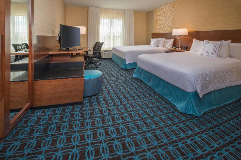 Fairfield Inn & Suites Easton image