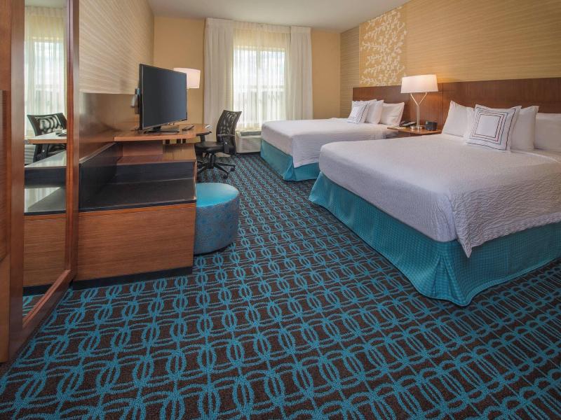 Fairfield Inn & Suites Easton image
