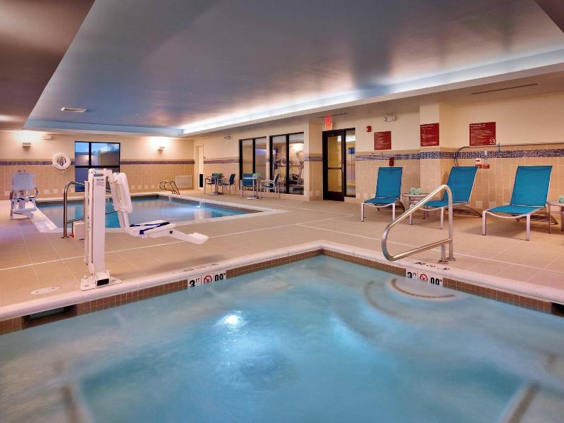 TownePlace Suites Dickinson image
