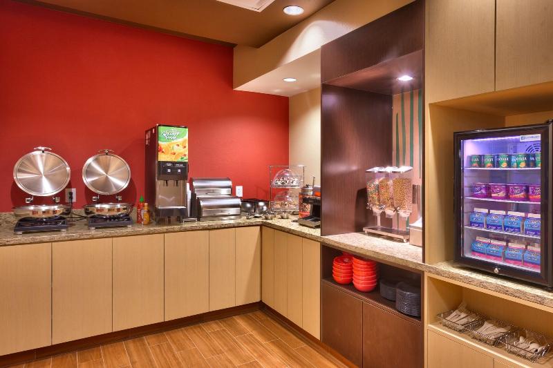 TownePlace Suites Dickinson image