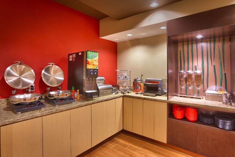 TownePlace Suites Dickinson image