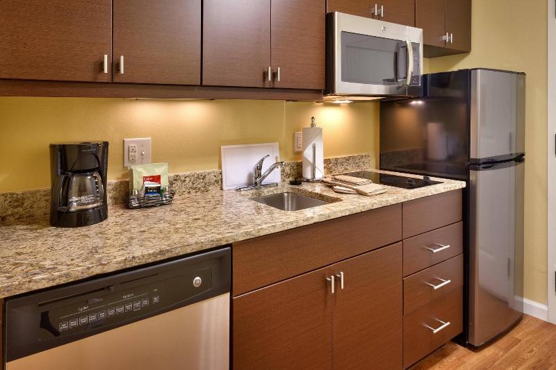 TownePlace Suites Dickinson image