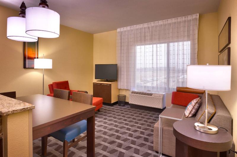 TownePlace Suites Dickinson image