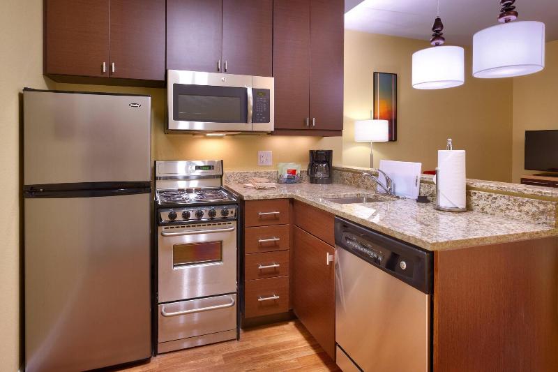 TownePlace Suites Dickinson image