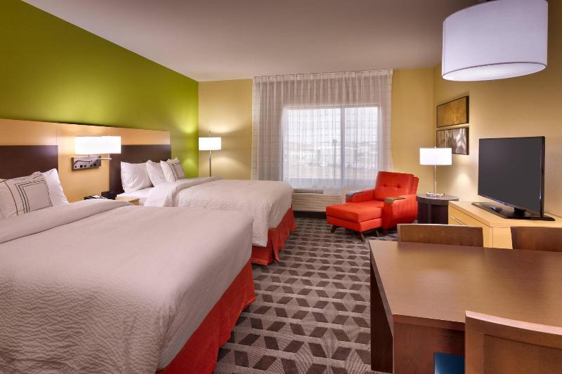 TownePlace Suites Dickinson image