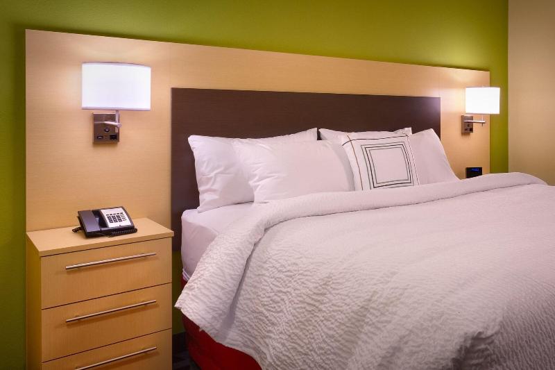 TownePlace Suites Dickinson image