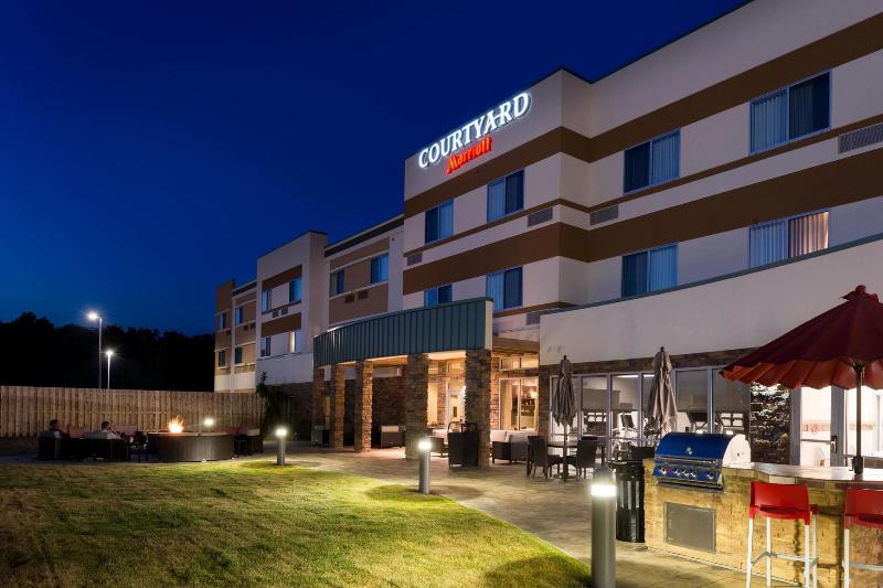 Courtyard Elmira Horseheads image