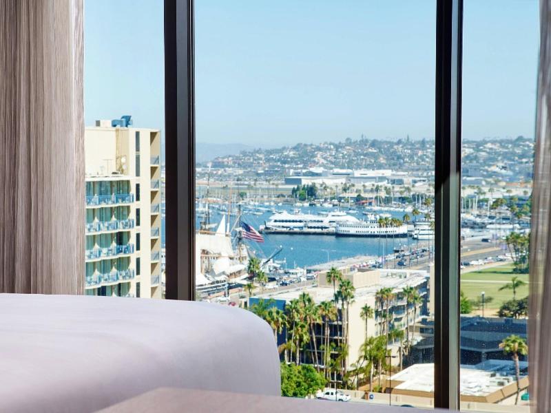 Residence Inn San Diego Downtown/Bayfront image