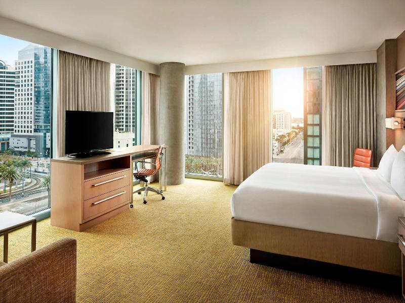 Residence Inn San Diego Downtown/Bayfront image