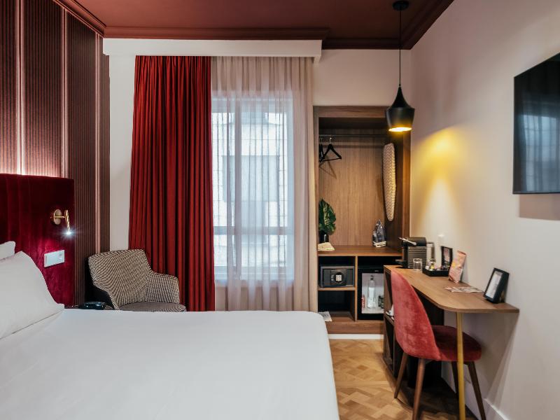 Hotel Cetina image