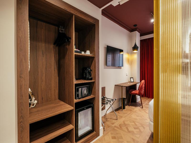 Hotel Cetina image