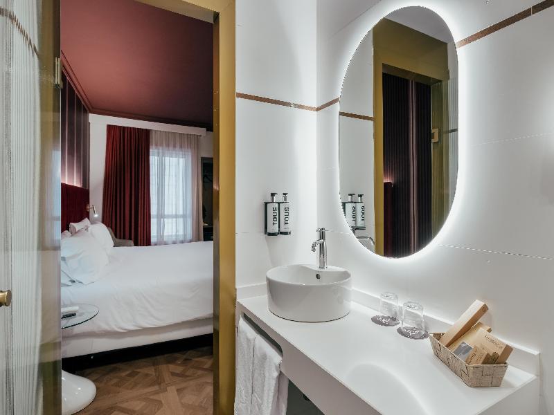 Hotel Cetina image